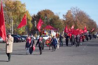 Коммунисты Тихорецка в честь Великого Октября провели митинг и шествие