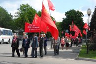 Тихорецк: митинг в честь Первомая под красными флагами