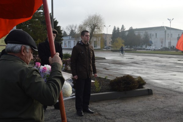 Молодой коммунист Игорь Лабутин: Почему растет авторитет Сталина?