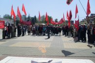 Тихорецкий райком КПРФ провел шествие и митинг в честь Первомая