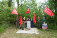 Выселки: коммунисты и советские офицеры провели автопробег под красными знаменами