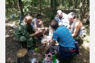 Комсомольцы отремонтировали памятник красному командиру