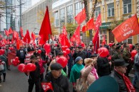 В Краснодаре прошла красная демонстрация в честь столетия Великого Октября