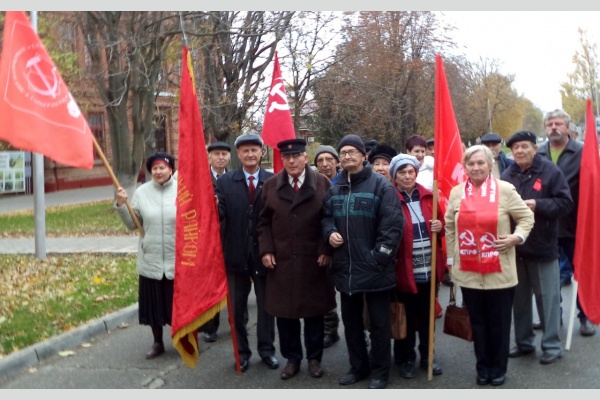 Праздник Октября отметили коммунисты Брюховецкого района