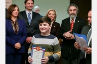 Коммунисты-депутаты Госдумы побывали на выставке творческих работ детей-инвалидов