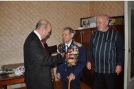 В Белореченске коммунисты поздравили ветерана Великой Отечественной с днем рождения