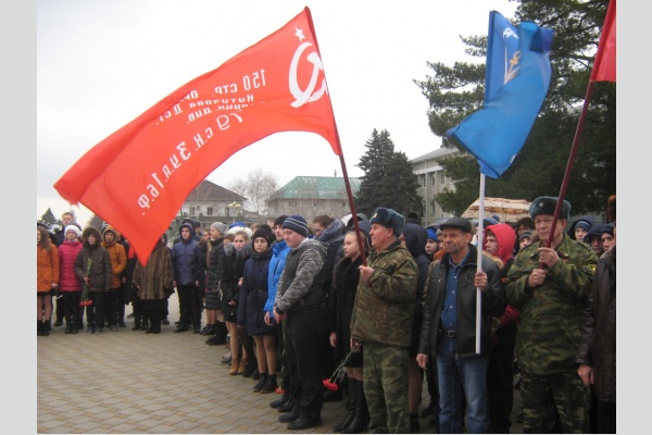 Коммунисты Выселковского района приняли участие в военно-патриотическом автопробеге