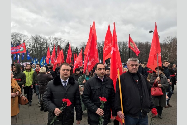 Активисты КПРФ отметили 75-ю годовщину освобождения Краснодара от фашистских оккупантов