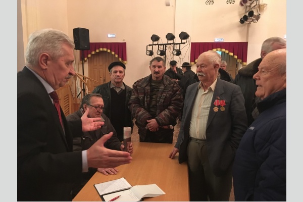 Лидер краевого отделения КПРФ встретился с избирателями Абинского района