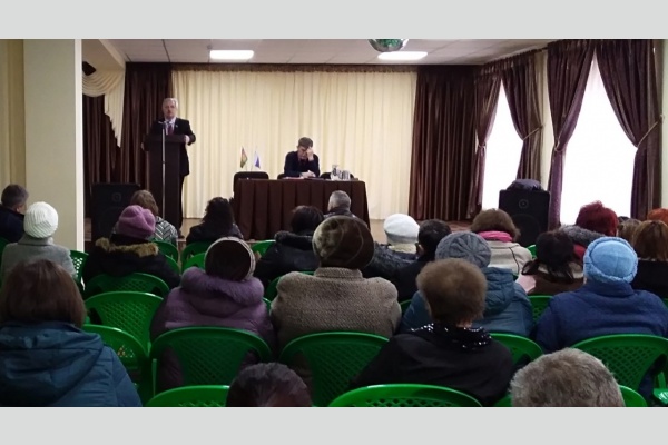 Николай Осадчий встретился с избирателями в Щербиновском районе