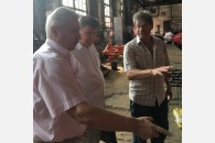 Лидер краевого отделения КПРФ посетил предприятие по производству сельхозтехники