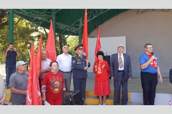 В Тимашевске состоялся митинг против «пенсионной реформы»