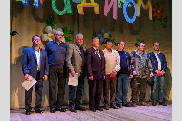 В станице Каневской патриоты отметили октябрьские праздники