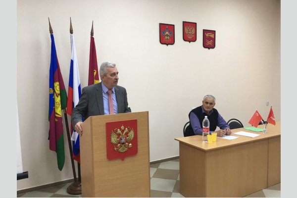 Коммунист-депутат Н.И. Осадчий встретился с избирателями Кореновска