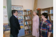 Коммунист-депутат оказал помощь детской библиотеке