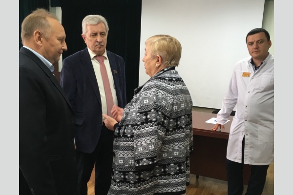 Коммунист-депутат Государственной Думы Н.И. Осадчий побывал в Красноармейском районе