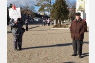 Абинские коммунисты вновь провели одиночные пикеты