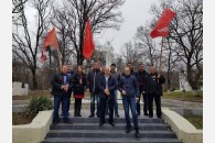 В Новороссийске коммунисты торжественно открыли памятник В.И.Ленину после реставрации