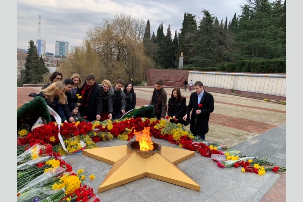 Сочинские комсомольцы отметили День рождения Красной Армии