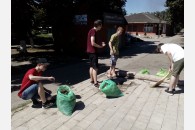 Краснодарские комсомольцы провели субботник у памятника Карлу Марксу
