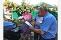 Каневские коммунисты поздравили ветерана Комсомола с юбилеем