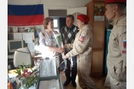 В станице Каневской вручен памятный знак ветерану ВЛКСМ