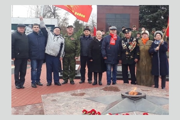 Кубанские коммунисты почтили память Неизвестного солдата Кубанские коммунисты почтили память Неизвестного солдата