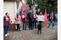 Сочи: активисты КПРФ организовали пикеты в четырех районах города