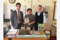 Молодые коммунисты-депутаты помогают сельской школе