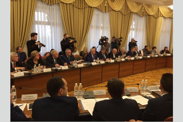 Коммунисты-депутаты приняли участие в заседании Совета законодателей края Коммунисты-депутаты приняли участие в заседании Совета законодателей края