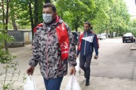 Добровольцы КПРФ помогают бедствующим из-за карантина жителям Краснодара