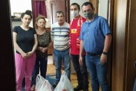 Краснодар. Коммунисты и комсомольцы помогают горожанам пережить трудности карантина