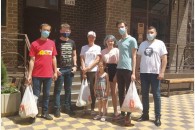 Краснодар. Помощь КПРФ нуждающимся семьям продолжается