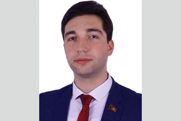 Краснодар. Горизбирком зарегистрировал кандидатом в депутаты молодого коммуниста Краснодар. Горизбирком зарегистрировал кандидатом в депутаты молодого коммуниста