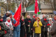 В Краснодаре активисты КПРФ организовали митинг в честь Великого Октября