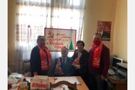 Активисты КПРФ проводят новогоднюю благотворительную акцию
