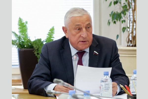 Коммунист-депутат Госдумы Николай Харитонов: России нужен Крестьянский кодекс! Коммунист-депутат Госдумы Николай Харитонов: России нужен Крестьянский кодекс!