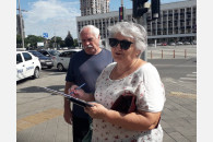 Краснодар. Активисты Карасунского отделения КПРФ проводят пикеты за спасение хлебозавода