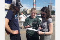 Краснодар. Активисты Карасунского отделения КПРФ проводят пикеты за спасение хлебозавода