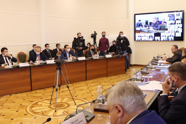 Кубанские коммунисты-депутаты приняли участие в заседании краевого Совета законодателей Кубанские коммунисты-депутаты приняли участие в заседании краевого Совета законодателей