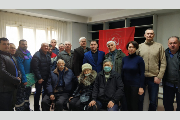 В Абинске прошел Пленум райкома КПРФ В Абинске прошел Пленум райкома КПРФ
