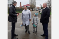 Коммунист из Абинского района помогает беженцам