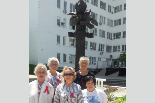 Активисты КПРФ в Анапе отметили День русского языка Активисты КПРФ в Анапе отметили День русского языка