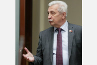 Н. Осадчий: Закон об экспертизе учебников необходим, особенно в гуманитарных дисциплинах!