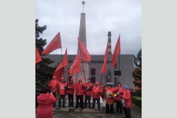 Тихорецк. Активисты КПРФ почтили память революционных рабочих